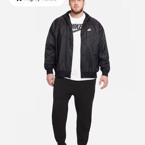 Nike Men's Black Windbreaker Jacket